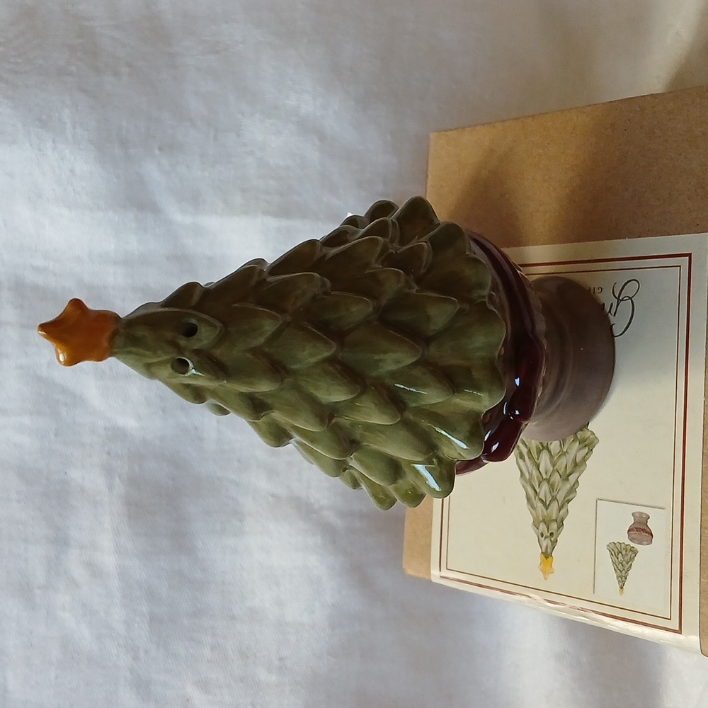 Grasslands Road Ceramic Stackable Tree Salt and Pepper Set